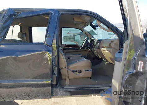 2005 Ford F-250 Lariat/Xl/Xlt из США, поврежденный, VIN 1FTSW21PX5EA04064